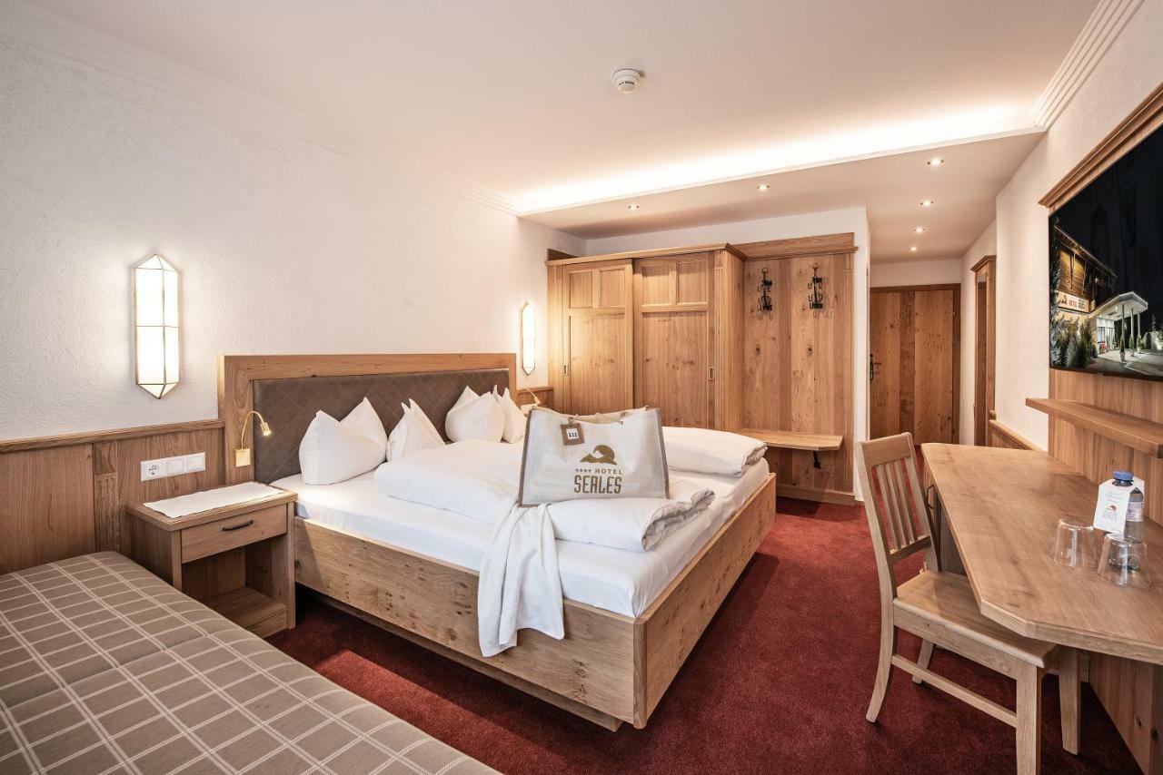 מידרס Hotel Serles מראה חיצוני תמונה